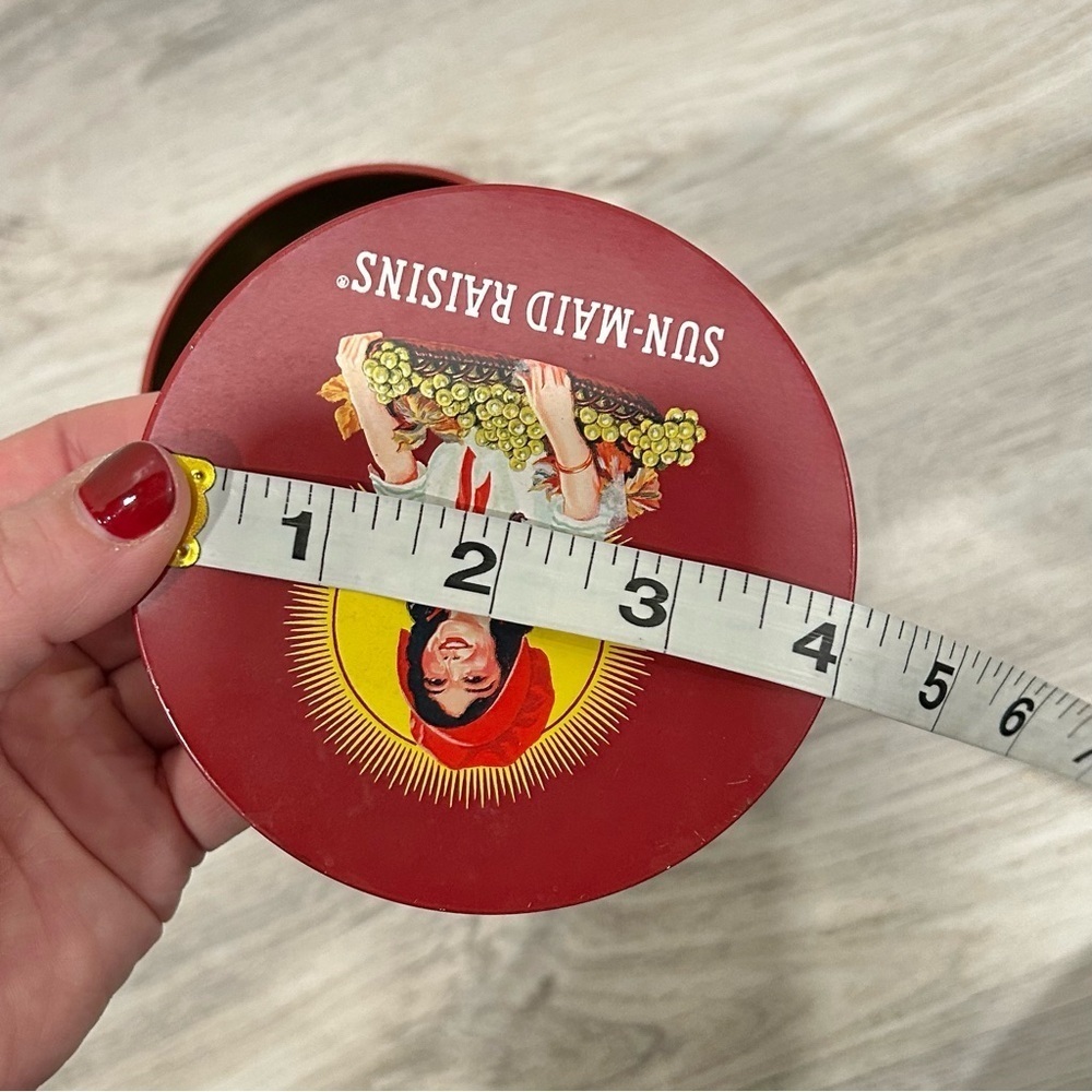 Vintage 1987 Sun Maid Raisins Aluminum Tin Fresno California USA 6” With Lid - Picture 7 of 9